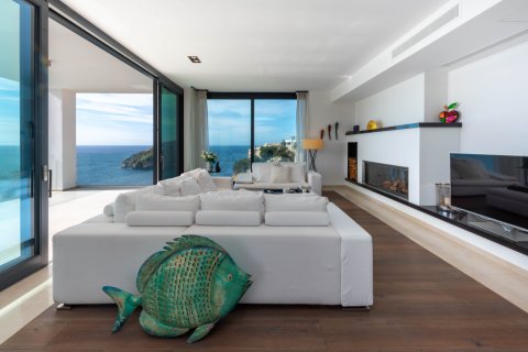 Villa till salu i Nova Santa Ponsa, Mallorca, Spanien 6 sovrum, 600 kvm. Nr. 155192 - foto 8