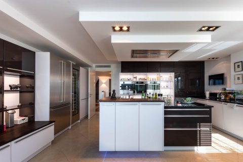 Villa till salu i Nova Santa Ponsa, Mallorca, Spanien 6 sovrum, 600 kvm. Nr. 155192 - foto 12