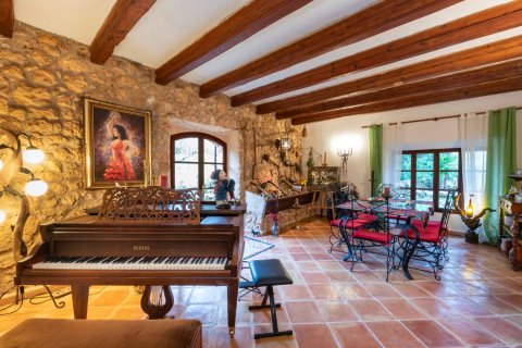 Kontor till salu i Algaida, Mallorca, Spanien 4 sovrum, 634 kvm. Nr. 155193 - foto 12