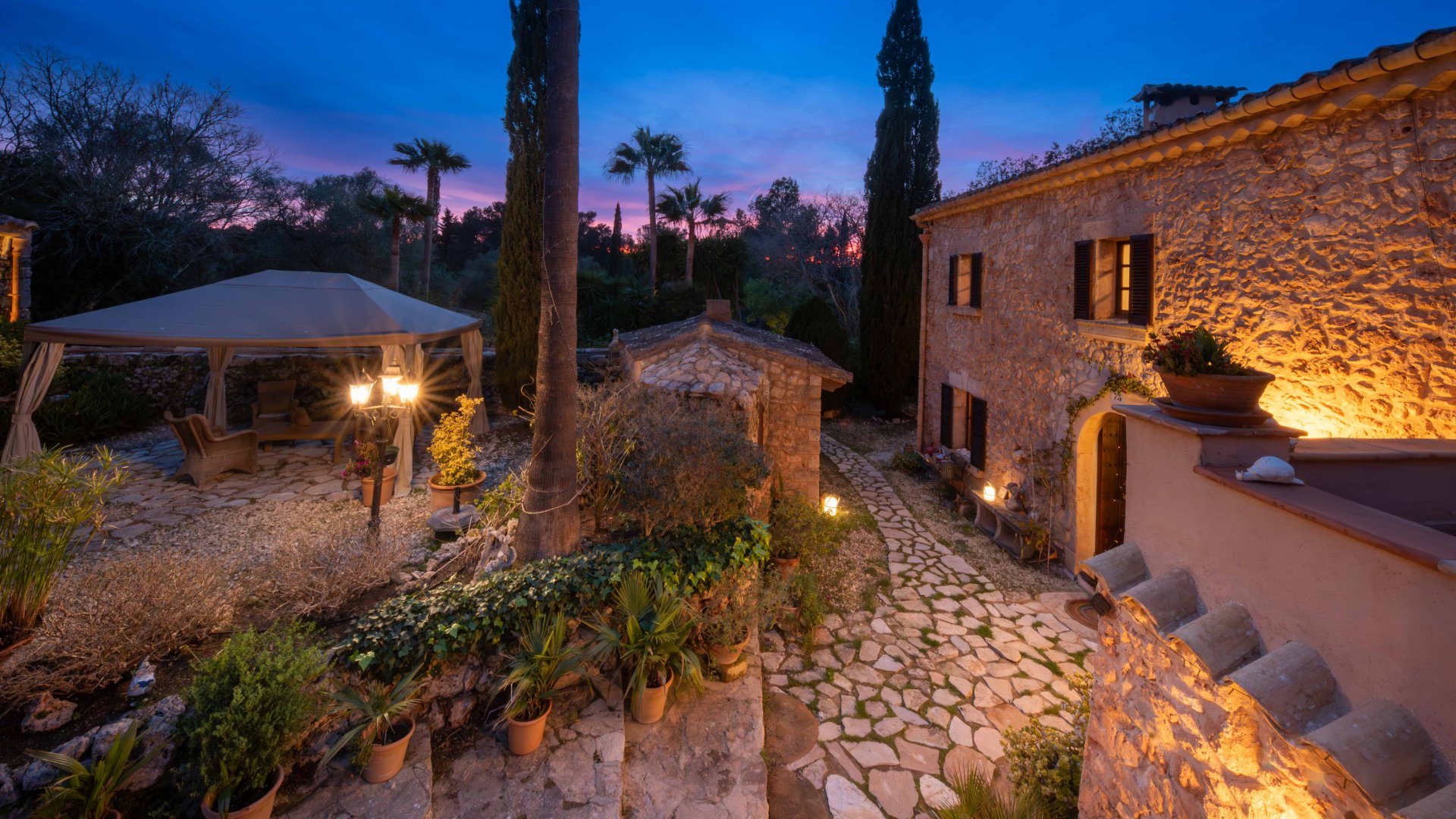 Kontor i Algaida, Mallorca, Spanien 4 sovrum, 634 kvm. Nr. 155193