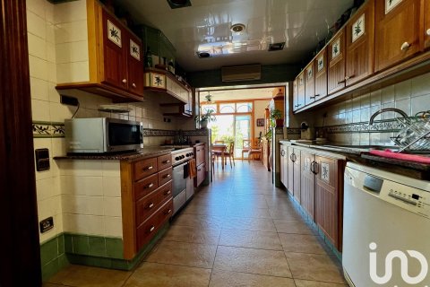 Māja pārdošanā Sant Andreu de Llavaneres, Barcelona, Spānijā 5 istabas, 354 m2 Nr. 154003 - attēls 23