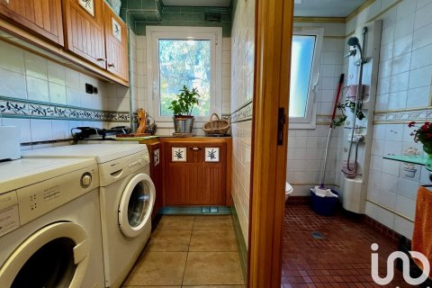 Māja pārdošanā Sant Andreu de Llavaneres, Barcelona, Spānijā 5 istabas, 354 m2 Nr. 154003 - attēls 22