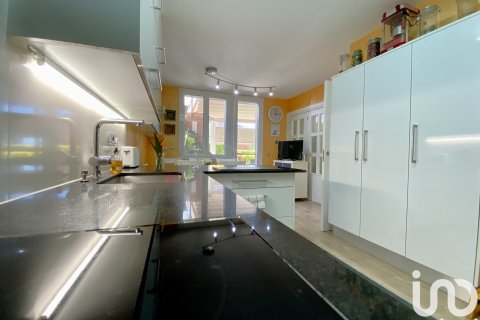 Hus till salu i Argentona, Barcelona, Spanien 6 sovrum, 285 kvm. Nr. 154005 - foto 11