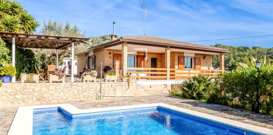 Вилла в Ситжес, Барселона, Испания 5 спален, 191м2 №160824