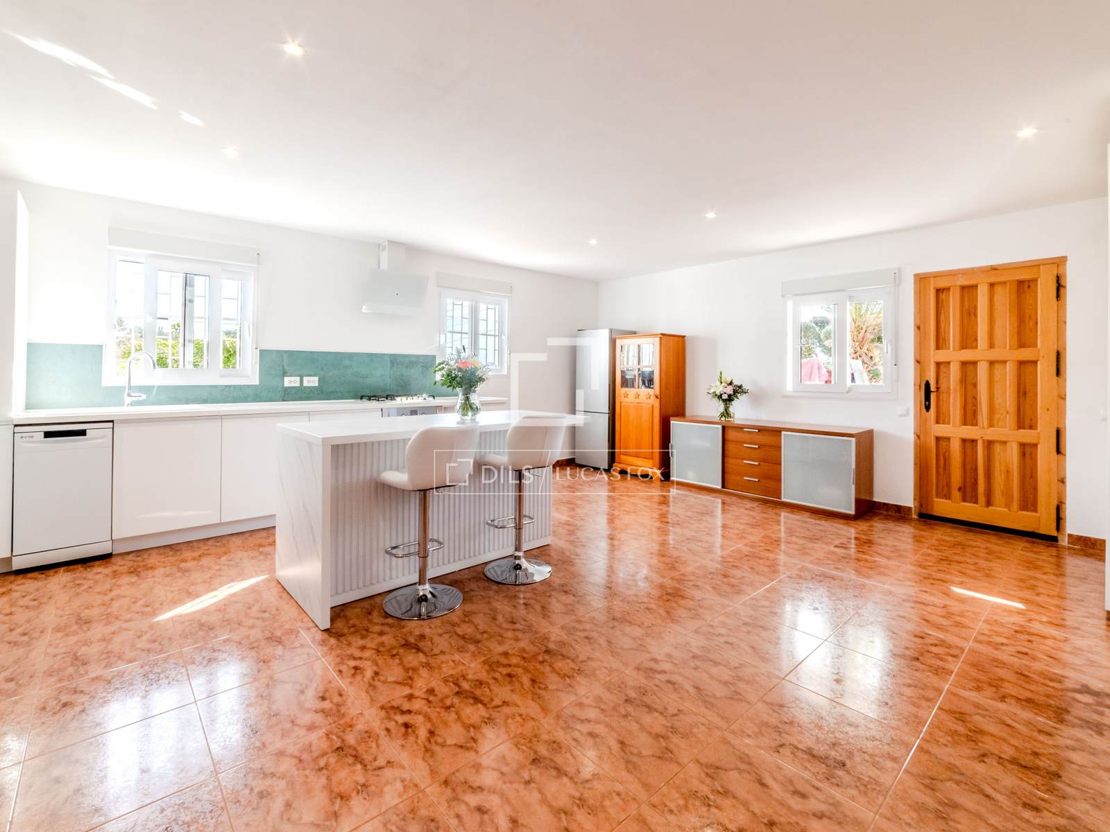 Villa à Sitges, Barcelona, Espagne 5 chambres, 191 m2 No. 160824