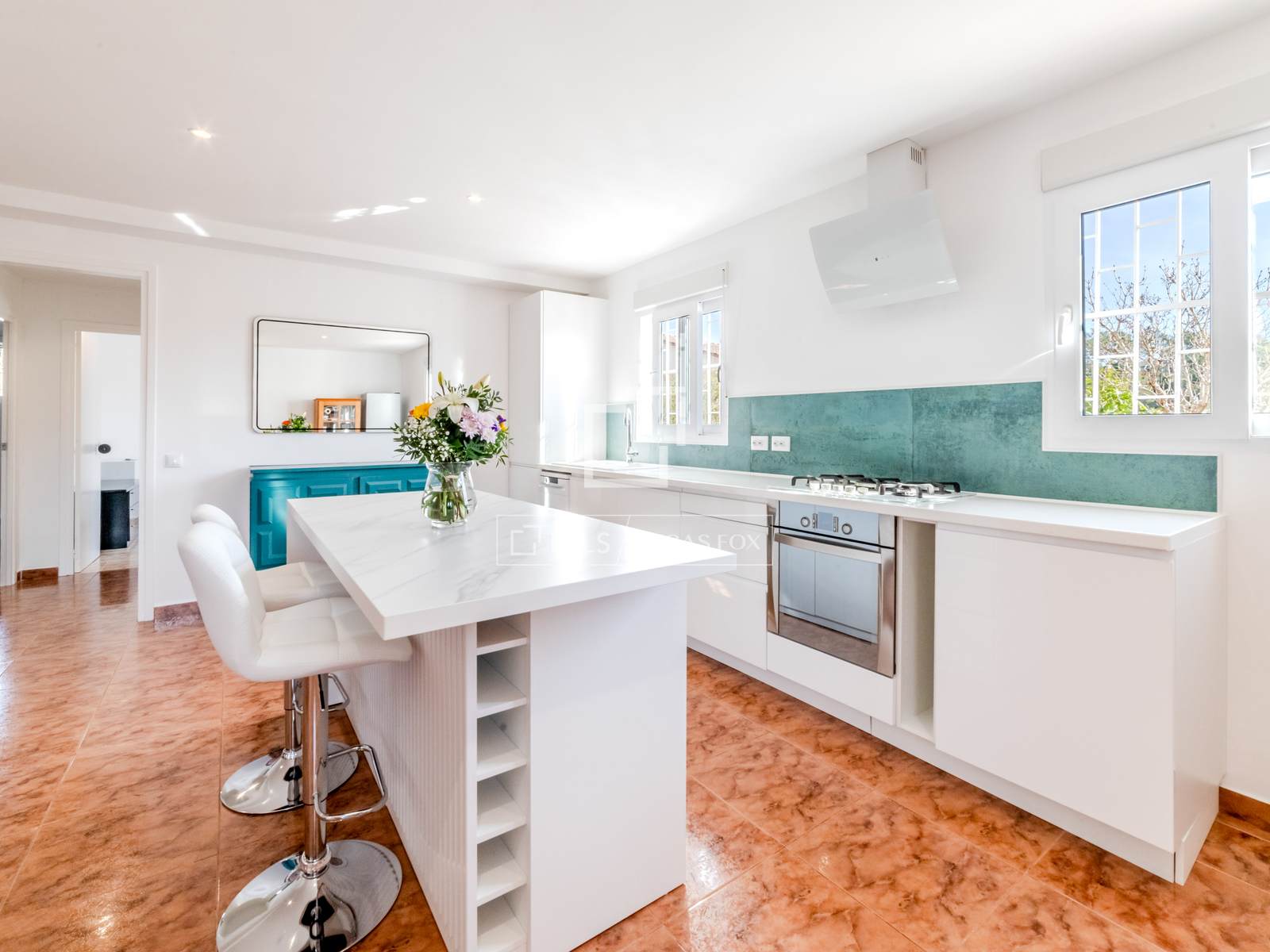Villa à Sitges, Barcelona, Espagne 5 chambres, 191 m2 No. 160824