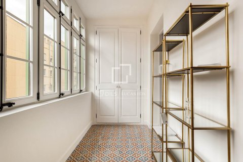 Apartament w Barcelona, Hiszpania 3 sypialnie, 134 mkw. nr 160830 – zdjęcie 23