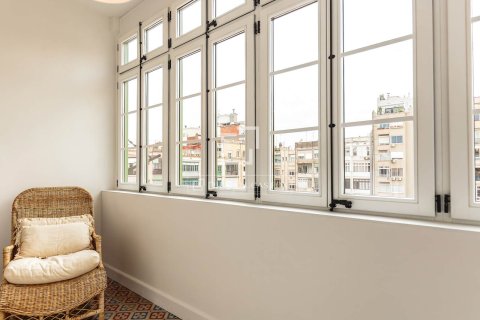 Apartament w Barcelona, Hiszpania 3 sypialnie, 134 mkw. nr 160830 – zdjęcie 22