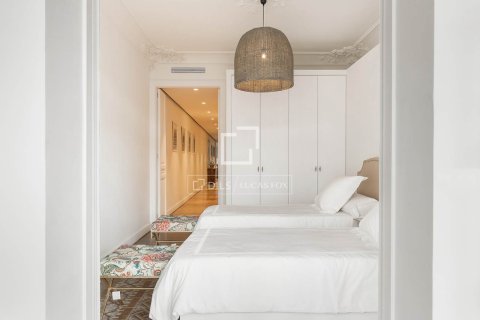 Apartament w Barcelona, Hiszpania 3 sypialnie, 134 mkw. nr 160830 – zdjęcie 30