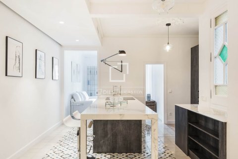 Apartament w Barcelona, Hiszpania 3 sypialnie, 134 mkw. nr 160830 – zdjęcie 8