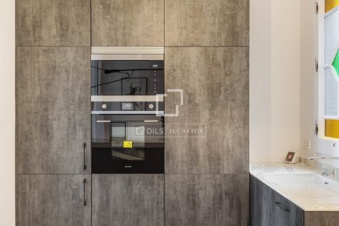 Apartament w Barcelona, Hiszpania 3 sypialnie, 134 mkw. nr 160830 – zdjęcie 14