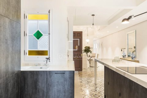 Apartament w Barcelona, Hiszpania 3 sypialnie, 134 mkw. nr 160830 – zdjęcie 11