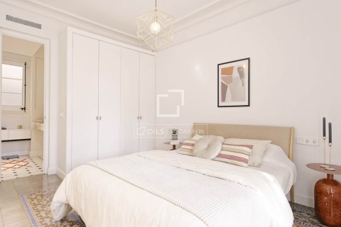 Apartment for sale in Barcelona, Spain 3 bedrooms, 134 sq.m. No. 160830 - photo 21