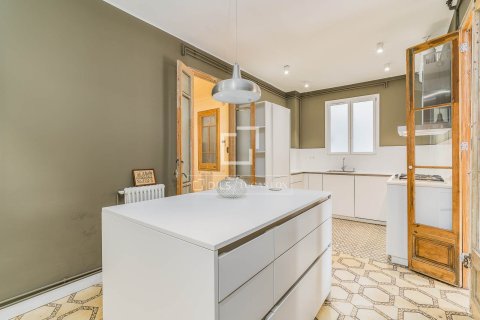 Dzīvoklis pārdošanā Barcelona, Spānijā 1 istaba, 91 m2 Nr. 160825 - attēls 5