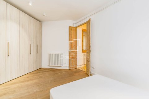 Dzīvoklis pārdošanā Barcelona, Spānijā 1 istaba, 91 m2 Nr. 160825 - attēls 23