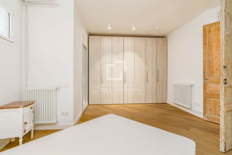 Dzīvoklis pārdošanā Barcelona, Spānijā 1 istaba, 91 m2 Nr. 160825 - attēls 24