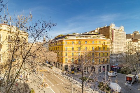 Apartament w Barcelona, Hiszpania 3 sypialnie, 107 mkw. nr 160826 – zdjęcie 15