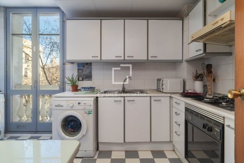 Apartament w Barcelona, Hiszpania 3 sypialnie, 107 mkw. nr 160826 – zdjęcie 17