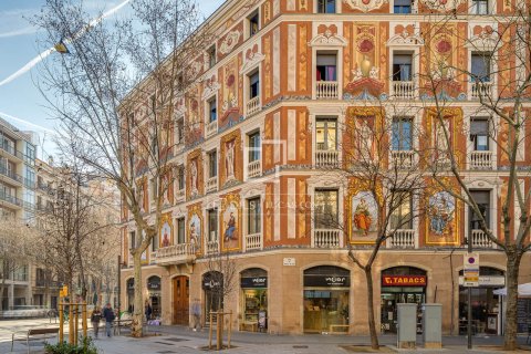 Apartament w Barcelona, Hiszpania 3 sypialnie, 107 mkw. nr 160826 – zdjęcie 3