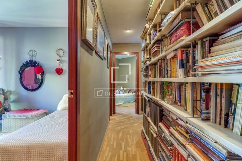 Apartament w Barcelona, Hiszpania 3 sypialnie, 107 mkw. nr 160826 – zdjęcie 29