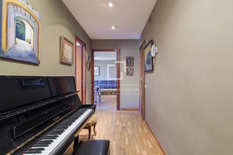 Apartament w Barcelona, Hiszpania 3 sypialnie, 107 mkw. nr 160826 – zdjęcie 9