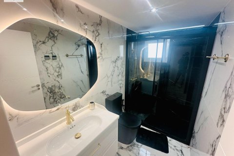 Huoneisto vuokrattavana Campoamor, Alicante, Espanja, 3 makuuhuonetta, 90 m2 No. 147573 - kuva 18