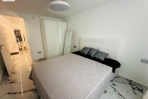 Huoneisto vuokrattavana Campoamor, Alicante, Espanja, 3 makuuhuonetta, 90 m2 No. 147573 - kuva 13