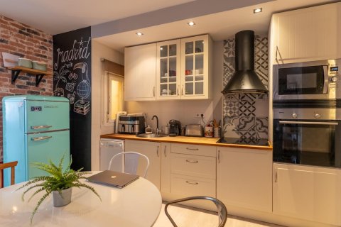 Kattohuoneisto myytävänä Madrid, Espanja, 2 makuuhuonetta, 86 m2 No. 147575 - kuva 9