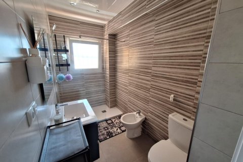 Huoneisto vuokrattavana Torrevieja, Alicante, Espanja , 89 m2 No. 147574 - kuva 8