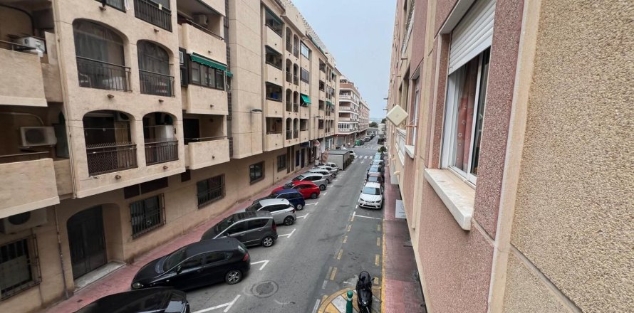 Dzīvoklis Torrevieja, Alicante, Spānijā 2 istabas, 70 m2 Nr. 186858