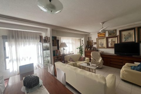 Apartamento en venta en Torrevieja, Alicante, España 3 dormitorios, 100 m2 No. 186857 - foto 8
