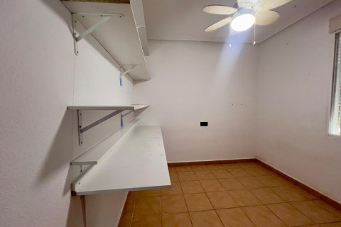 Bungalow till salu i Torrevieja, Alicante, Spanien 4 sovrum, 70 kvm. Nr. 149463 - foto 8