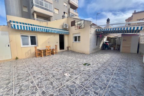Bungalow i Torrevieja, Alicante, Spanien 4 sovrum, 70 kvm. Nr. 149463