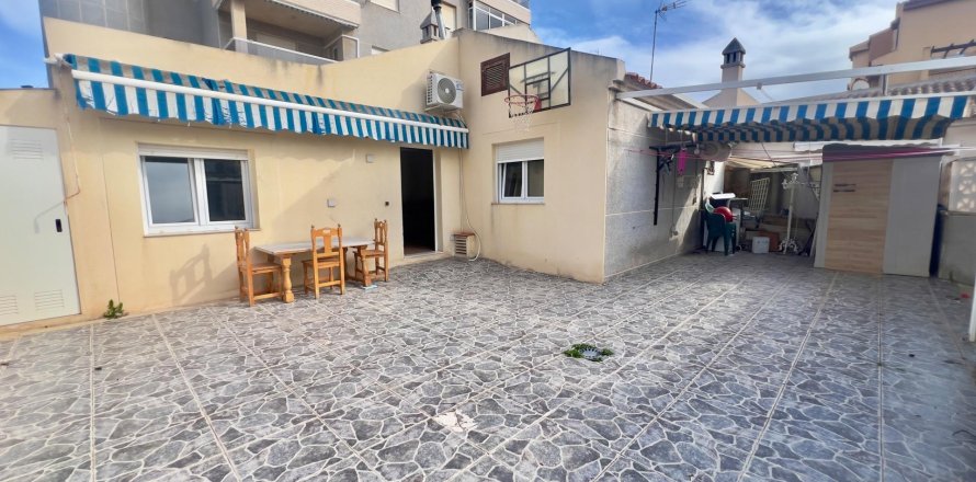 Bungalow i Torrevieja, Alicante, Spanien 4 sovrum, 70 kvm. Nr. 149463