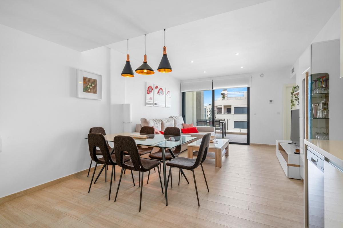 Appartamento a Alicante, Spagna 2 camere da letto, 76 mq. N° 149082
