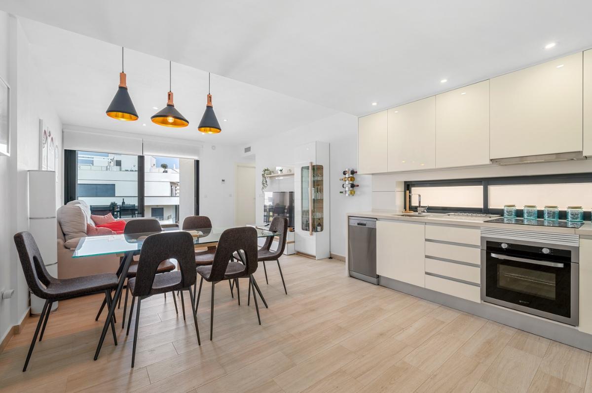 Appartamento a Alicante, Spagna 2 camere da letto, 76 mq. N° 149082