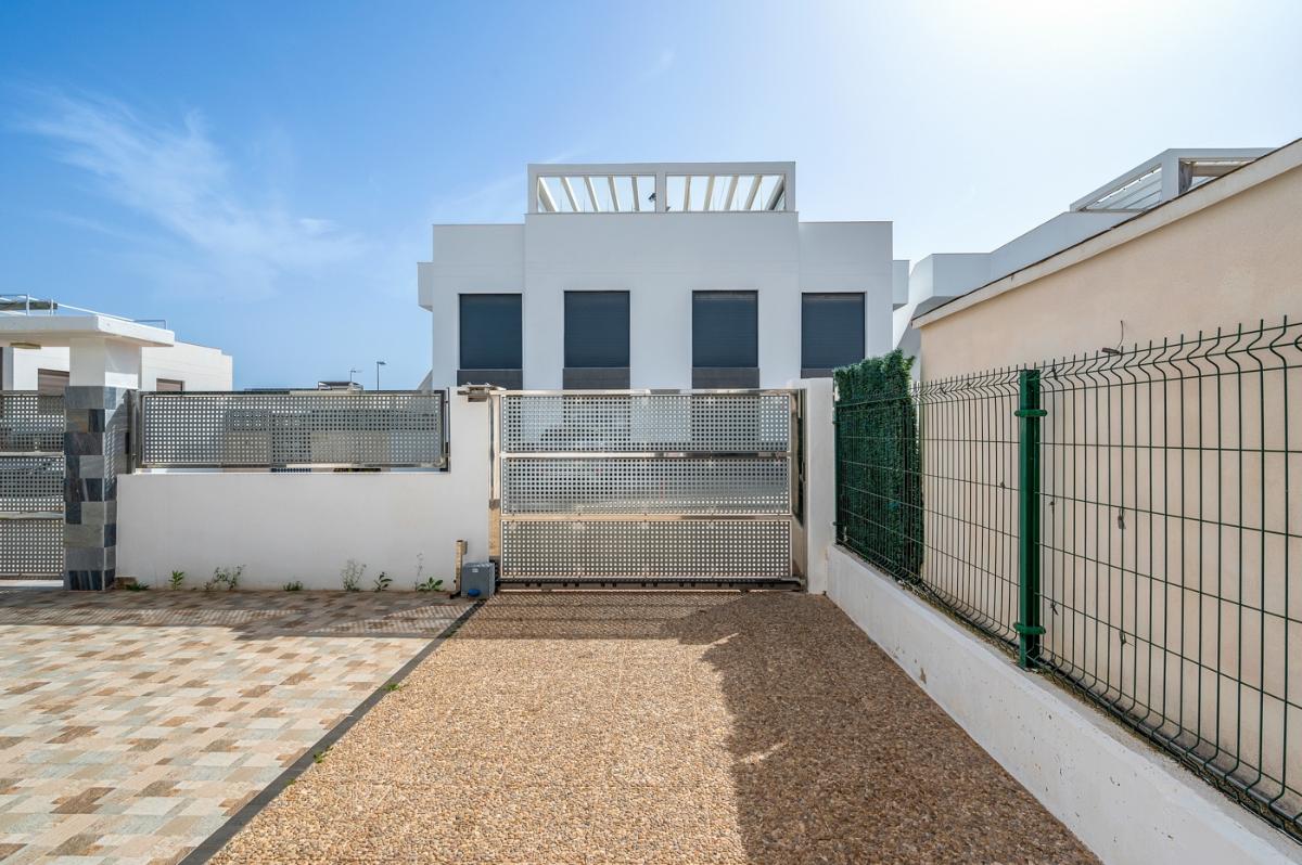Villa a Ciudad Quesada, Alicante, Spagna 3 camere da letto, 114 mq. N° 149079