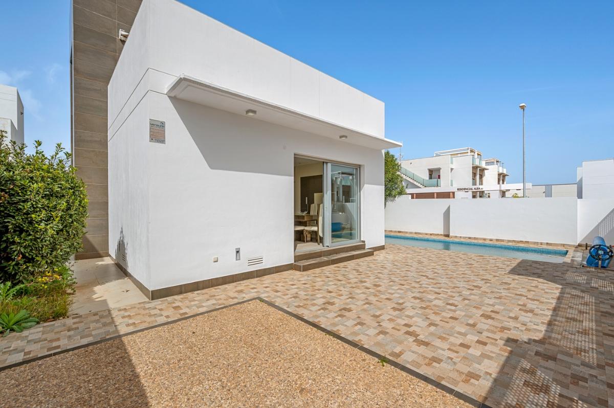 Villa a Ciudad Quesada, Alicante, Spagna 3 camere da letto, 114 mq. N° 149079