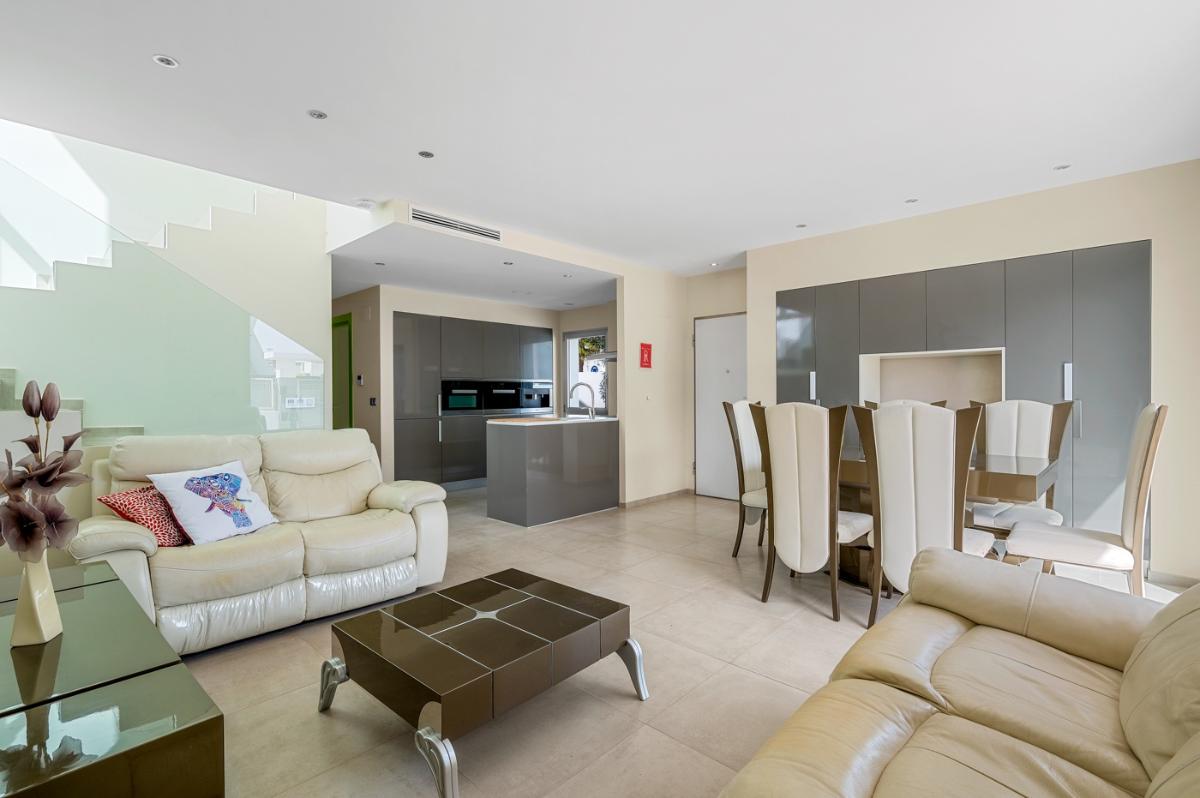 Villa a Ciudad Quesada, Alicante, Spagna 3 camere da letto, 114 mq. N° 149079