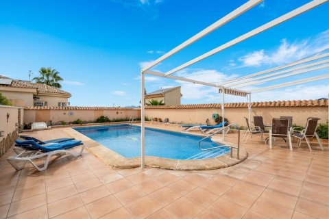 Huvila myytävänä Rojales, Alicante, Espanja, 3 makuuhuonetta, 215 m2 No. 149080 - kuva 3