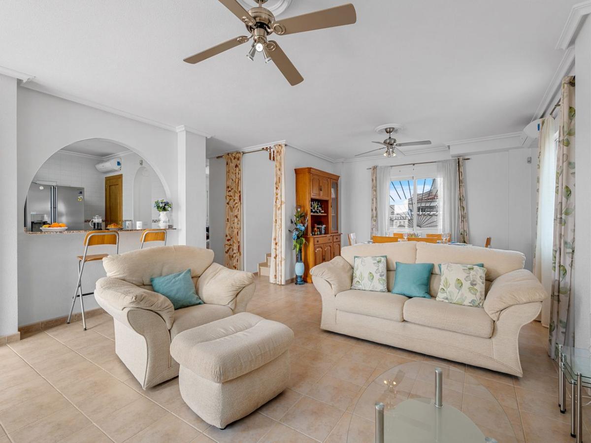 Villa Rojales, Alicante, Spānijā 3 istabas, 215 m2 Nr. 149080