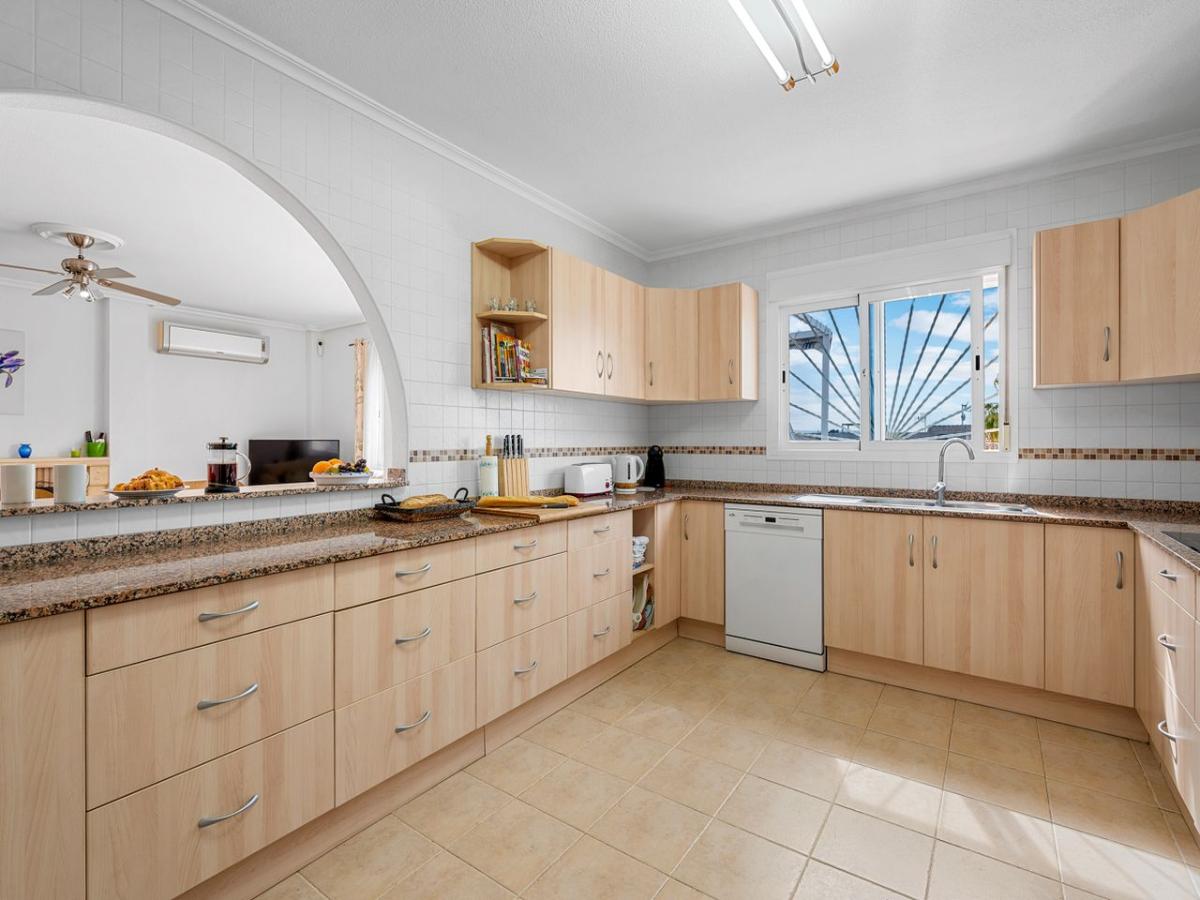 Villa Rojales, Alicante, Spānijā 3 istabas, 215 m2 Nr. 149080
