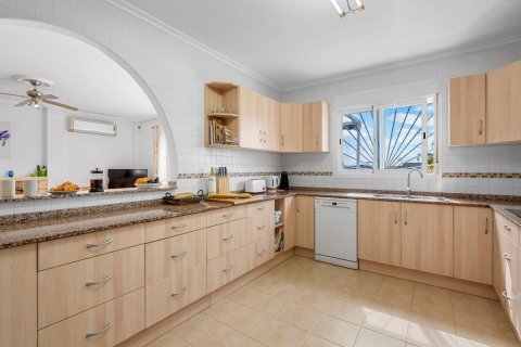 Huvila myytävänä Rojales, Alicante, Espanja, 3 makuuhuonetta, 215 m2 No. 149080 - kuva 26