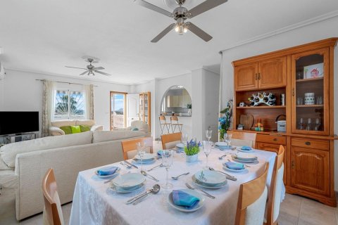 Huvila myytävänä Rojales, Alicante, Espanja, 3 makuuhuonetta, 215 m2 No. 149080 - kuva 21