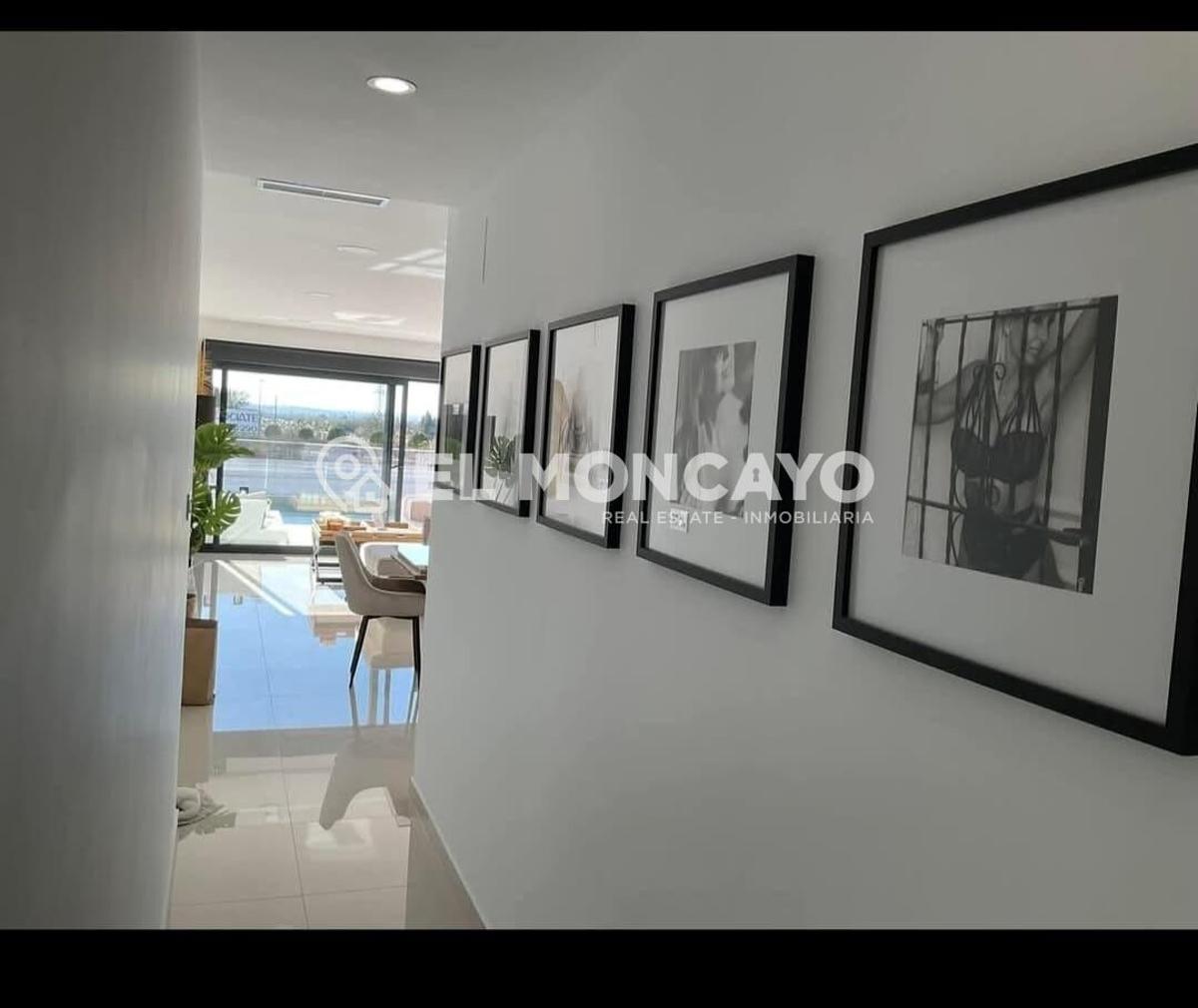 Villa a San Fulgencio, Alicante, Spagna 3 camere da letto, 266 mq. N° 149077