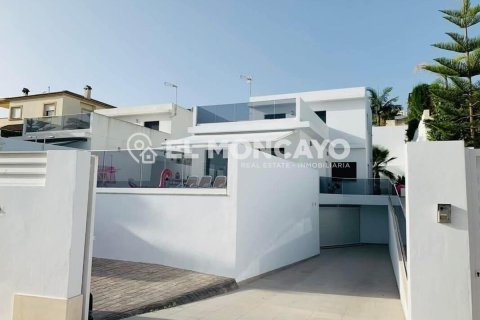 Villa en venta en San Fulgencio, Alicante, España 3 dormitorios, 266 m2 No. 149077 - foto 4