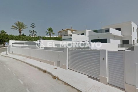 Villa en venta en San Fulgencio, Alicante, España 3 dormitorios, 266 m2 No. 149077 - foto 3