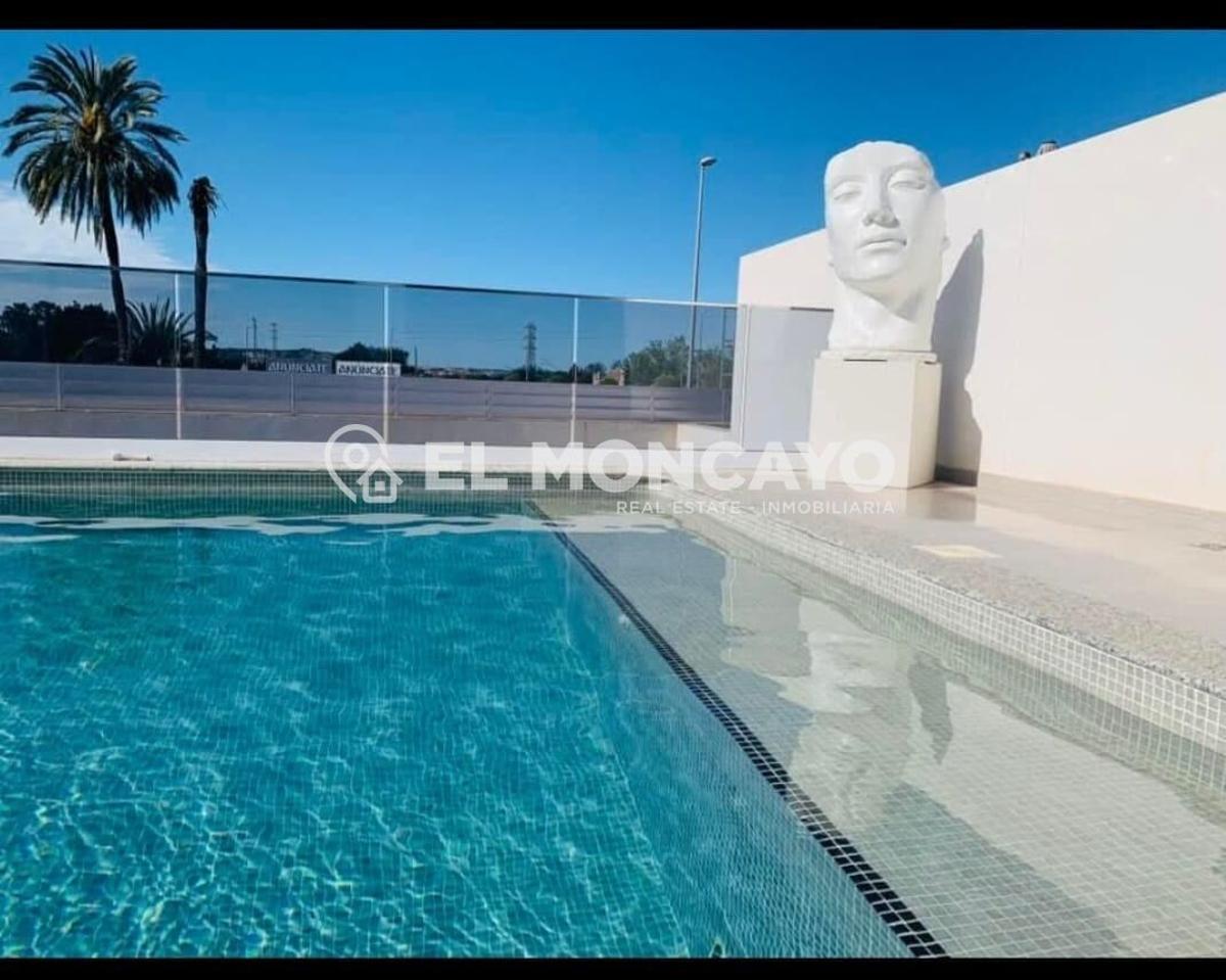 Villa a San Fulgencio, Alicante, Spagna 3 camere da letto, 266 mq. N° 149077