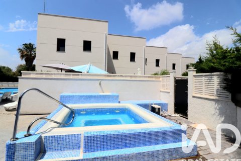 Commercial property for sale in Mont-roig del Camp, Tarragona, Spain 667 sq.m. No. 172193 - photo 2