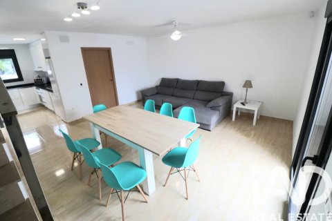 Commercial property for sale in Mont-roig del Camp, Tarragona, Spain 667 sq.m. No. 172193 - photo 7